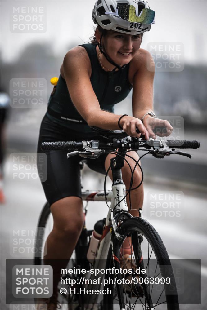 16.08.2026 - KN Förde Triathlon 2026 H.Heesch http://msf.ph/oto/9963999 16.08.2026 09:33:48 Radfahren 202 meine-sportfotos.de