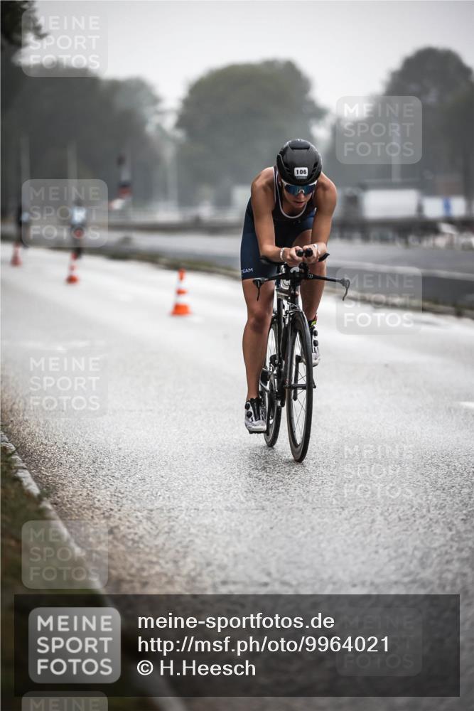 16.08.2026 - KN Förde Triathlon 2026 H.Heesch http://msf.ph/oto/9964021 16.08.2026 09:33:57 Radfahren 106, 223, 248 meine-sportfotos.de