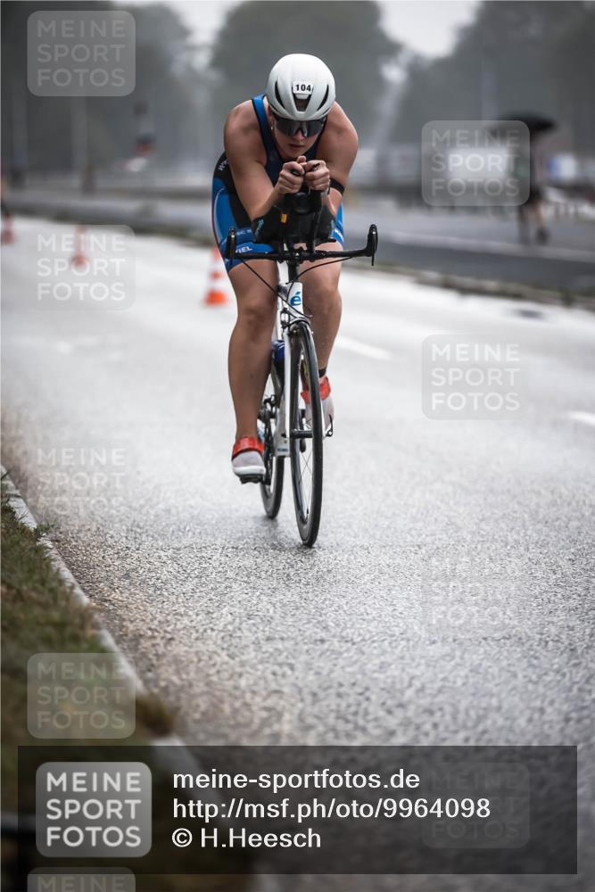 16.08.2026 - KN Förde Triathlon 2026 H.Heesch http://msf.ph/oto/9964098 16.08.2026 09:34:11 Radfahren 104, 134, 216 meine-sportfotos.de