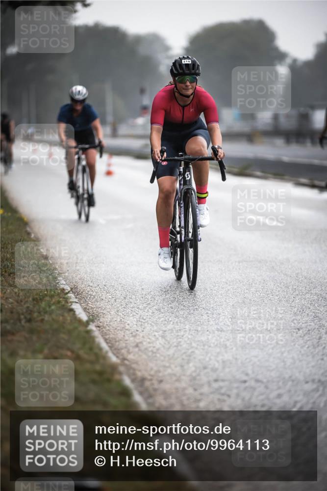 16.08.2026 - KN Förde Triathlon 2026 H.Heesch http://msf.ph/oto/9964113 16.08.2026 09:34:13 Radfahren 104, 134, 216 meine-sportfotos.de