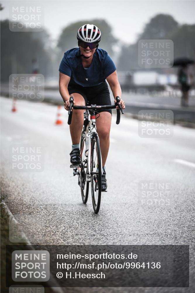 16.08.2026 - KN Förde Triathlon 2026 H.Heesch http://msf.ph/oto/9964136 16.08.2026 09:34:15 Radfahren 134, 216, 245, 258 meine-sportfotos.de