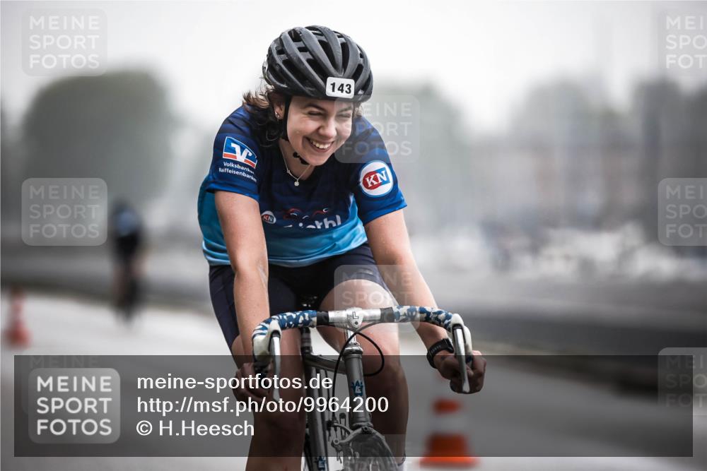 16.08.2026 - KN Förde Triathlon 2026 H.Heesch http://msf.ph/oto/9964200 16.08.2026 09:34:31 Radfahren 143, 222, 255 meine-sportfotos.de