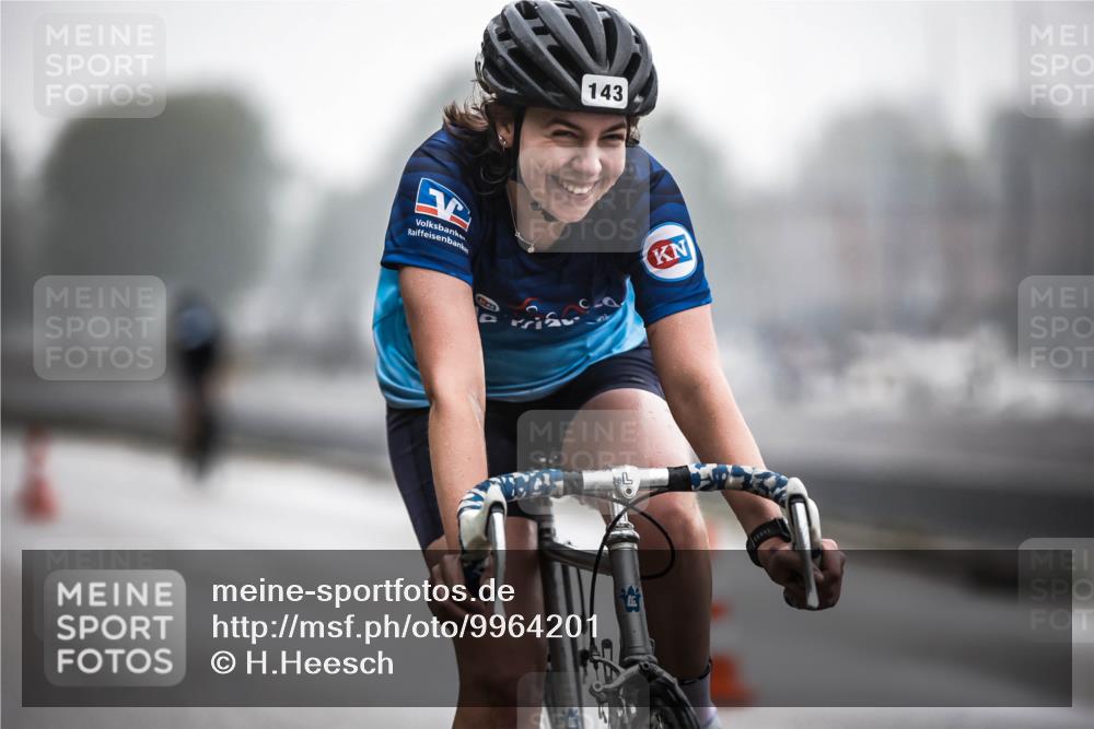 16.08.2026 - KN Förde Triathlon 2026 H.Heesch http://msf.ph/oto/9964201 16.08.2026 09:34:31 Radfahren 143, 222, 255 meine-sportfotos.de