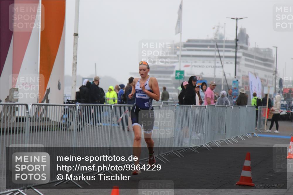 16.08.2026 - KN Förde Triathlon 2026 Markus Tischler http://msf.ph/oto/9964229 16.08.2026 09:50:16 Ziel  meine-sportfotos.de