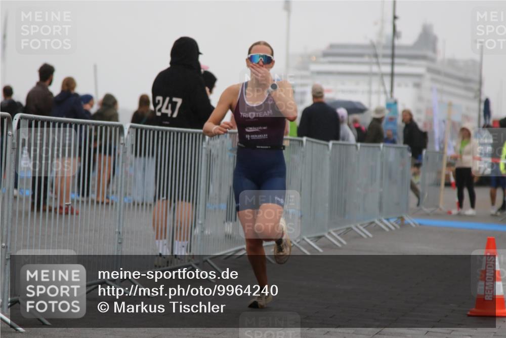 16.08.2026 - KN Förde Triathlon 2026 Markus Tischler http://msf.ph/oto/9964240 16.08.2026 09:51:42 Ziel  meine-sportfotos.de