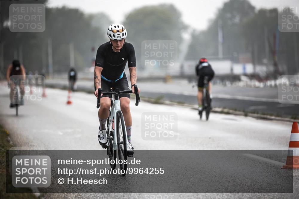 16.08.2026 - KN Förde Triathlon 2026 H.Heesch http://msf.ph/oto/9964255 16.08.2026 09:34:46 Radfahren 102, 120, 154, 155, 188, 265 meine-sportfotos.de