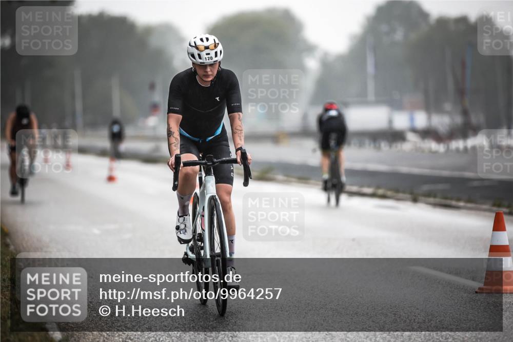 16.08.2026 - KN Förde Triathlon 2026 H.Heesch http://msf.ph/oto/9964257 16.08.2026 09:34:46 Radfahren 102, 120, 154, 155, 188, 265 meine-sportfotos.de