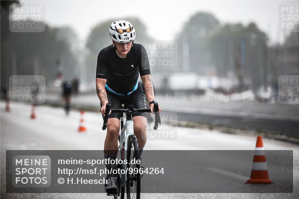 16.08.2026 - KN Förde Triathlon 2026 H.Heesch http://msf.ph/oto/9964264 16.08.2026 09:34:47 Radfahren 120, 154, 188, 265 meine-sportfotos.de