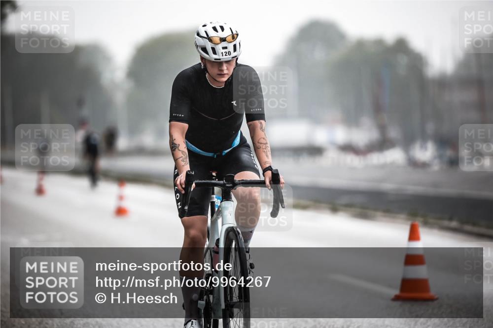 16.08.2026 - KN Förde Triathlon 2026 H.Heesch http://msf.ph/oto/9964267 16.08.2026 09:34:47 Radfahren 120, 154, 188, 265 meine-sportfotos.de