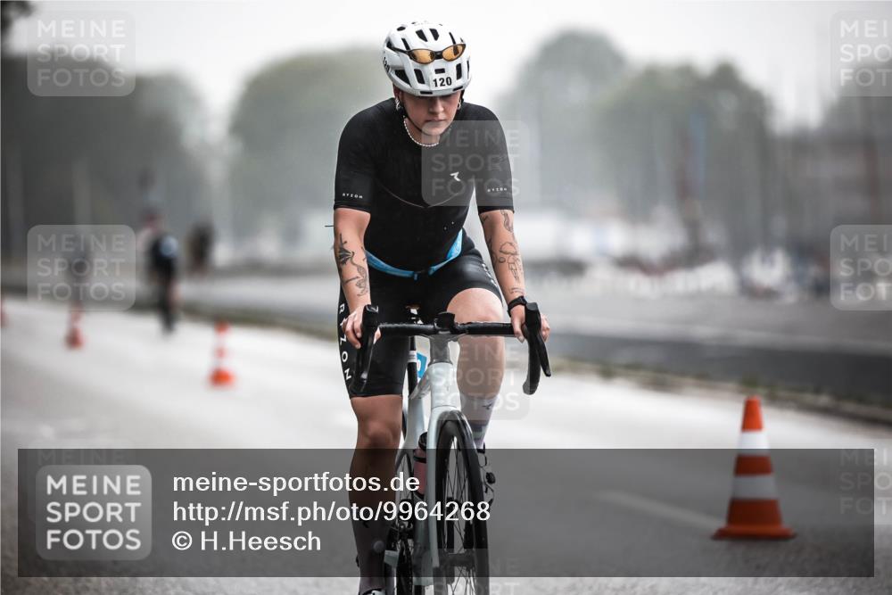 16.08.2026 - KN Förde Triathlon 2026 H.Heesch http://msf.ph/oto/9964268 16.08.2026 09:34:47 Radfahren 120, 154, 188, 265 meine-sportfotos.de