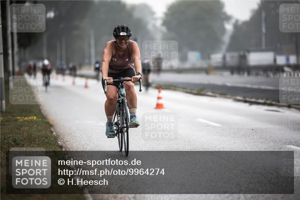 16.08.2026 - KN Förde Triathlon 2026 H.Heesch http://msf.ph/oto/9964274 16.08.2026 09:34:49 Radfahren 120, 154, 165 meine-sportfotos.de