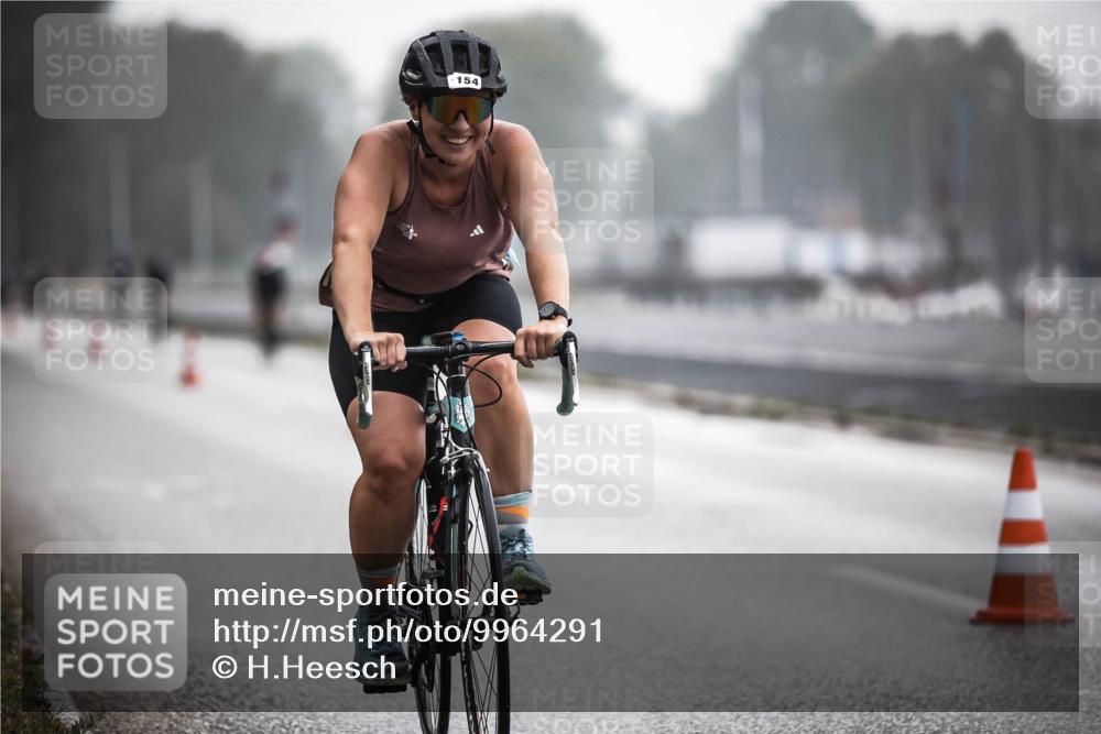 16.08.2026 - KN Förde Triathlon 2026 H.Heesch http://msf.ph/oto/9964291 16.08.2026 09:34:49 Radfahren 120, 154, 165 meine-sportfotos.de