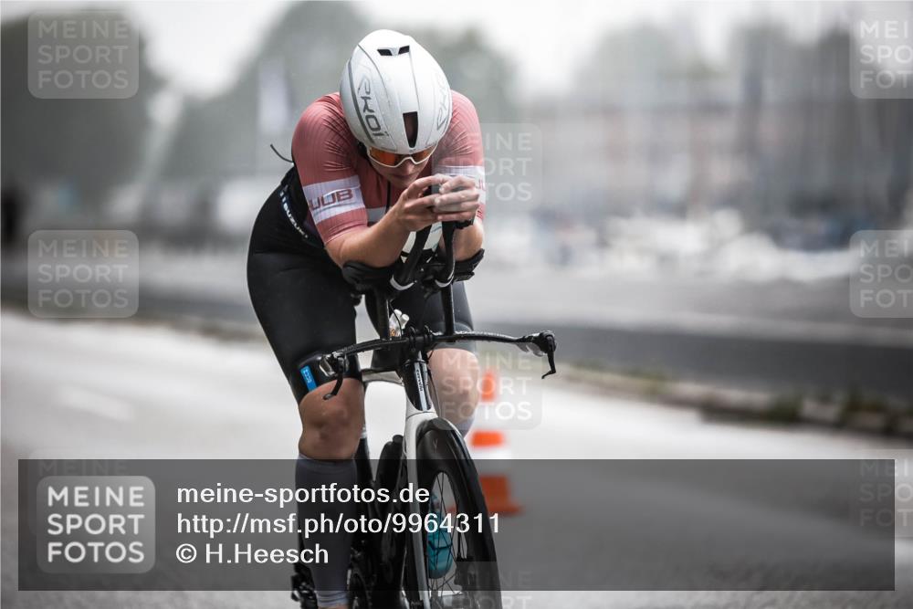16.08.2026 - KN Förde Triathlon 2026 H.Heesch http://msf.ph/oto/9964311 16.08.2026 09:34:55 Radfahren 165, 197 meine-sportfotos.de