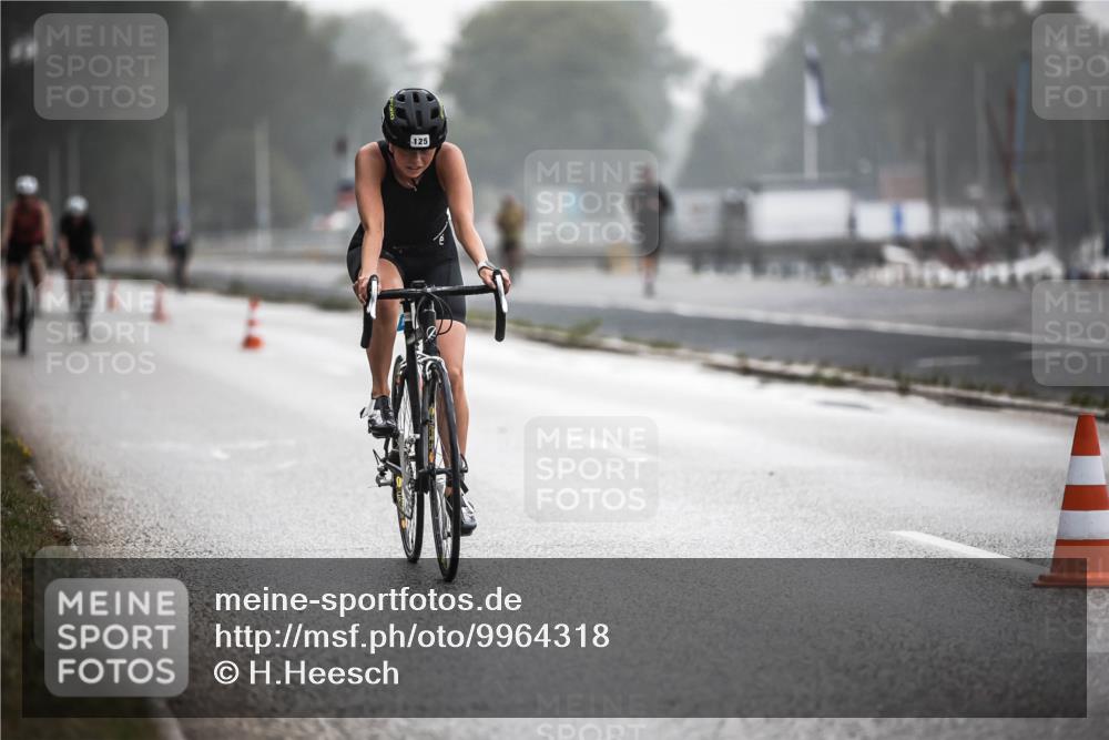 16.08.2026 - KN Förde Triathlon 2026 H.Heesch http://msf.ph/oto/9964318 16.08.2026 09:35:02 Radfahren 125, 147, 175, 197, 266, 805 meine-sportfotos.de