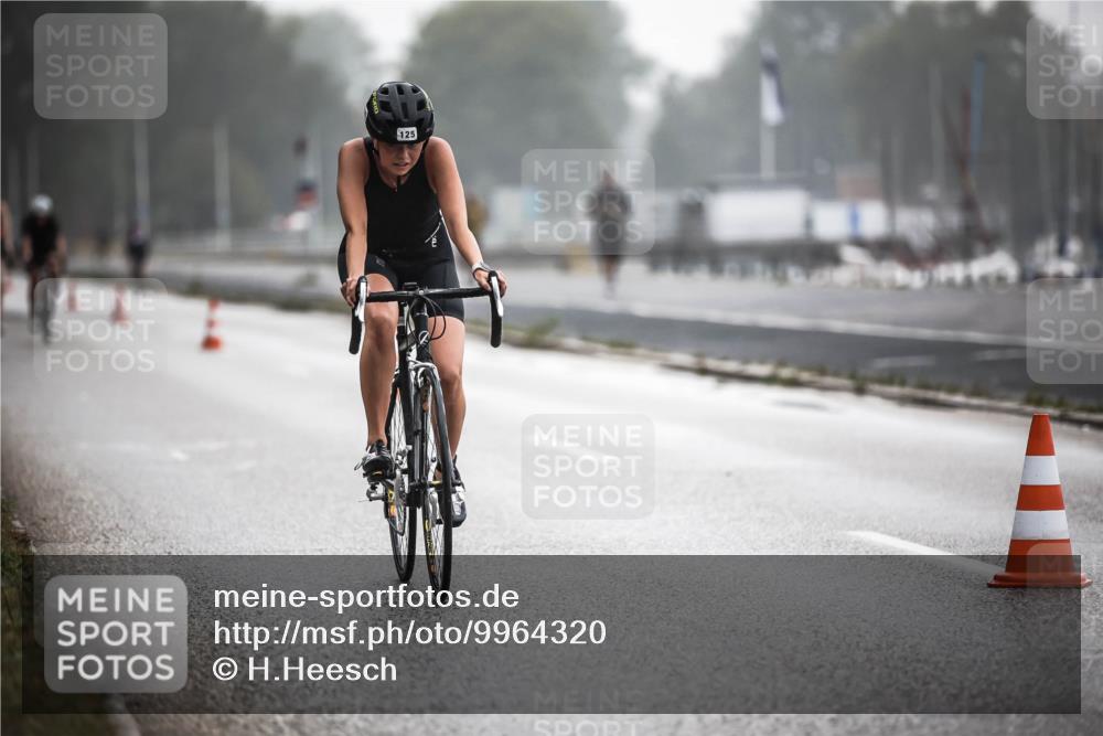 16.08.2026 - KN Förde Triathlon 2026 H.Heesch http://msf.ph/oto/9964320 16.08.2026 09:35:02 Radfahren 125, 147, 175, 197, 266, 805 meine-sportfotos.de