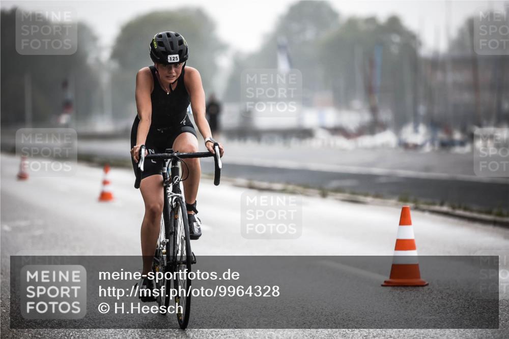 16.08.2026 - KN Förde Triathlon 2026 H.Heesch http://msf.ph/oto/9964328 16.08.2026 09:35:02 Radfahren 125, 147, 175, 197, 266, 805 meine-sportfotos.de