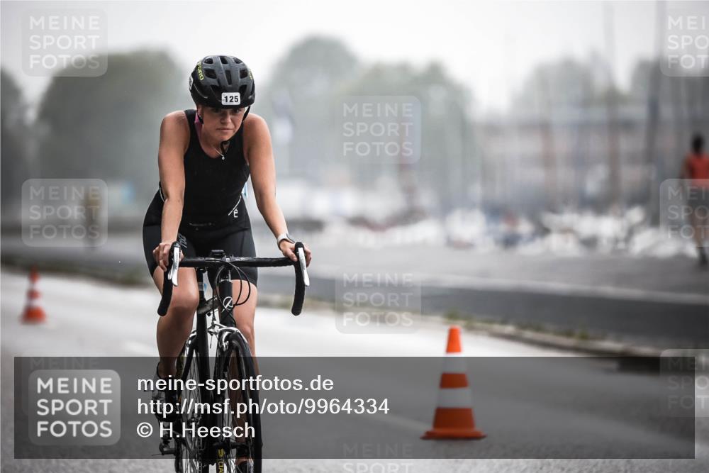 16.08.2026 - KN Förde Triathlon 2026 H.Heesch http://msf.ph/oto/9964334 16.08.2026 09:35:02 Radfahren 125, 147, 175, 197, 266, 805 meine-sportfotos.de