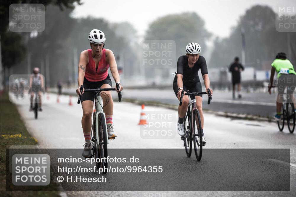 16.08.2026 - KN Förde Triathlon 2026 H.Heesch http://msf.ph/oto/9964355 16.08.2026 09:35:06 Radfahren 147, 262, 266, 805 meine-sportfotos.de