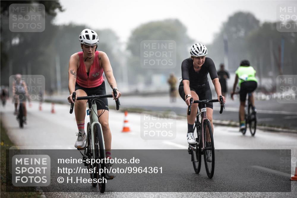 16.08.2026 - KN Förde Triathlon 2026 H.Heesch http://msf.ph/oto/9964361 16.08.2026 09:35:07 Radfahren 147, 262, 805 meine-sportfotos.de