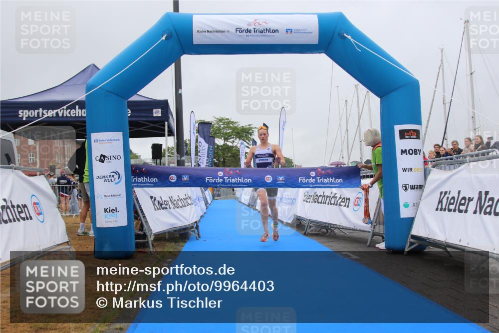 16.08.2026 - KN Förde Triathlon 2026 Markus Tischler http://msf.ph/oto/9964403 16.08.2026 10:05:40 Ziel 101, 101 meine-sportfotos.de