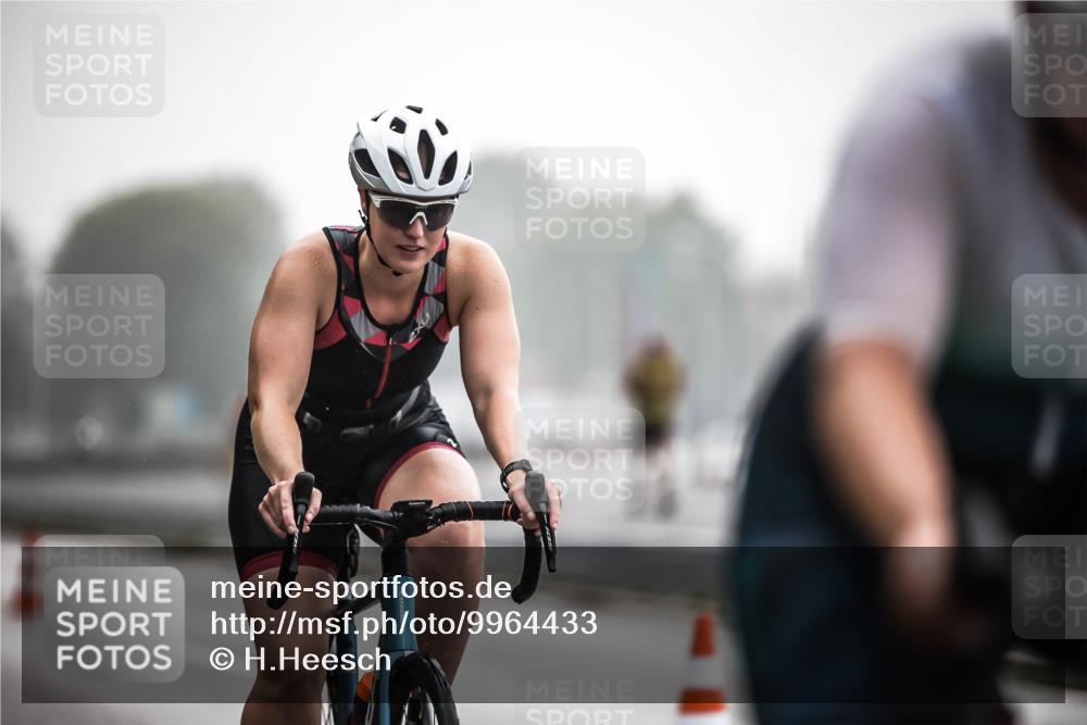 16.08.2026 - KN Förde Triathlon 2026 H.Heesch http://msf.ph/oto/9964433 16.08.2026 09:35:18 Radfahren 158, 162 meine-sportfotos.de