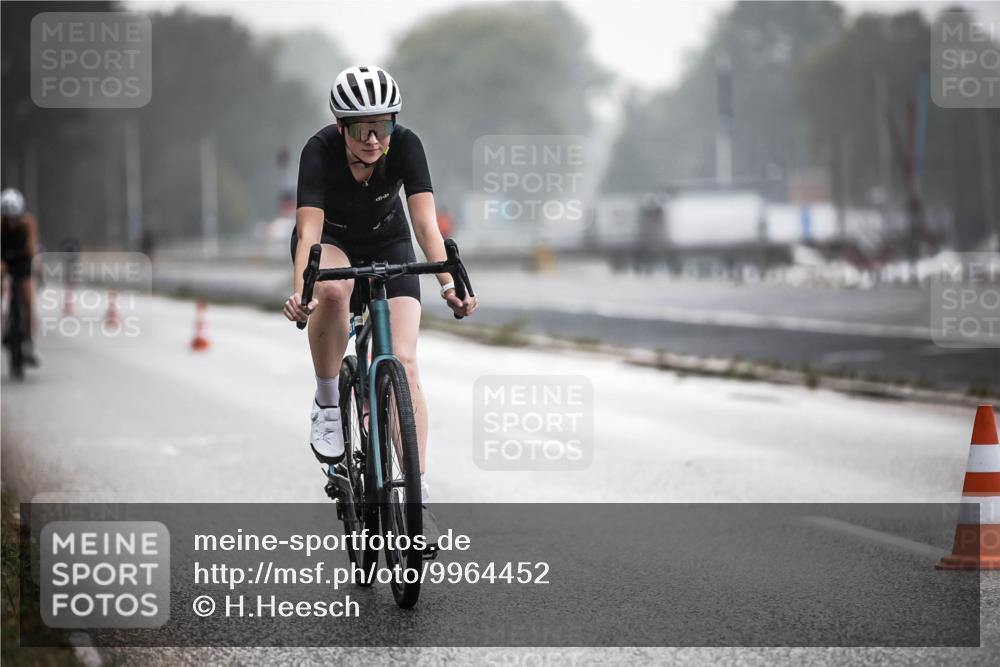 16.08.2026 - KN Förde Triathlon 2026 H.Heesch http://msf.ph/oto/9964452 16.08.2026 09:35:25 Radfahren 123, 131, 161, 251 meine-sportfotos.de