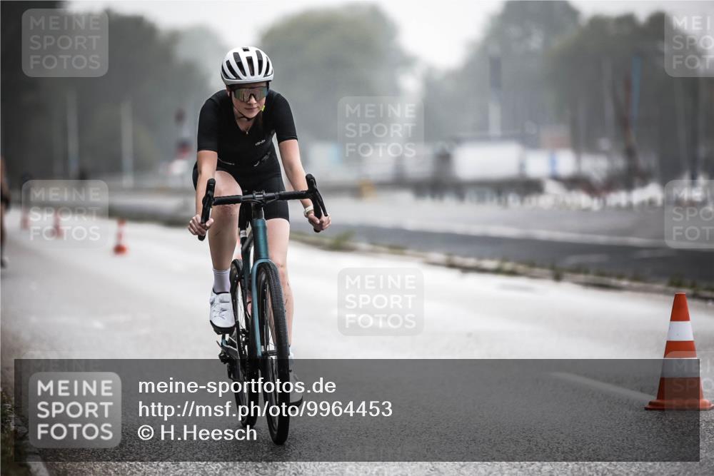 16.08.2026 - KN Förde Triathlon 2026 H.Heesch http://msf.ph/oto/9964453 16.08.2026 09:35:25 Radfahren 123, 131, 161, 251 meine-sportfotos.de
