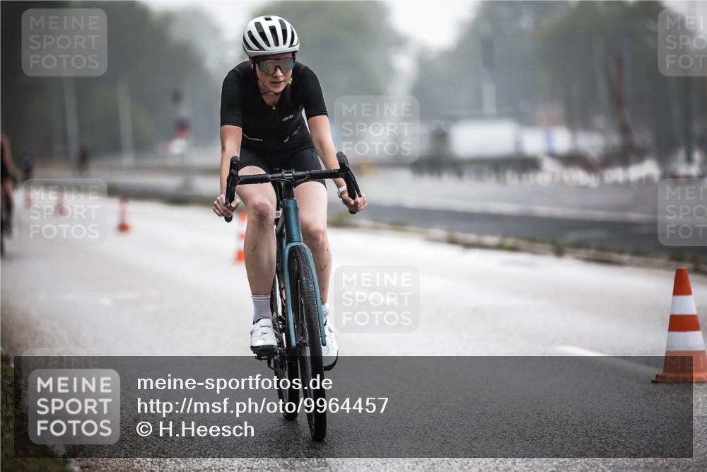 16.08.2026 - KN Förde Triathlon 2026 H.Heesch http://msf.ph/oto/9964457 16.08.2026 09:35:26 Radfahren 123, 131, 161, 251 meine-sportfotos.de