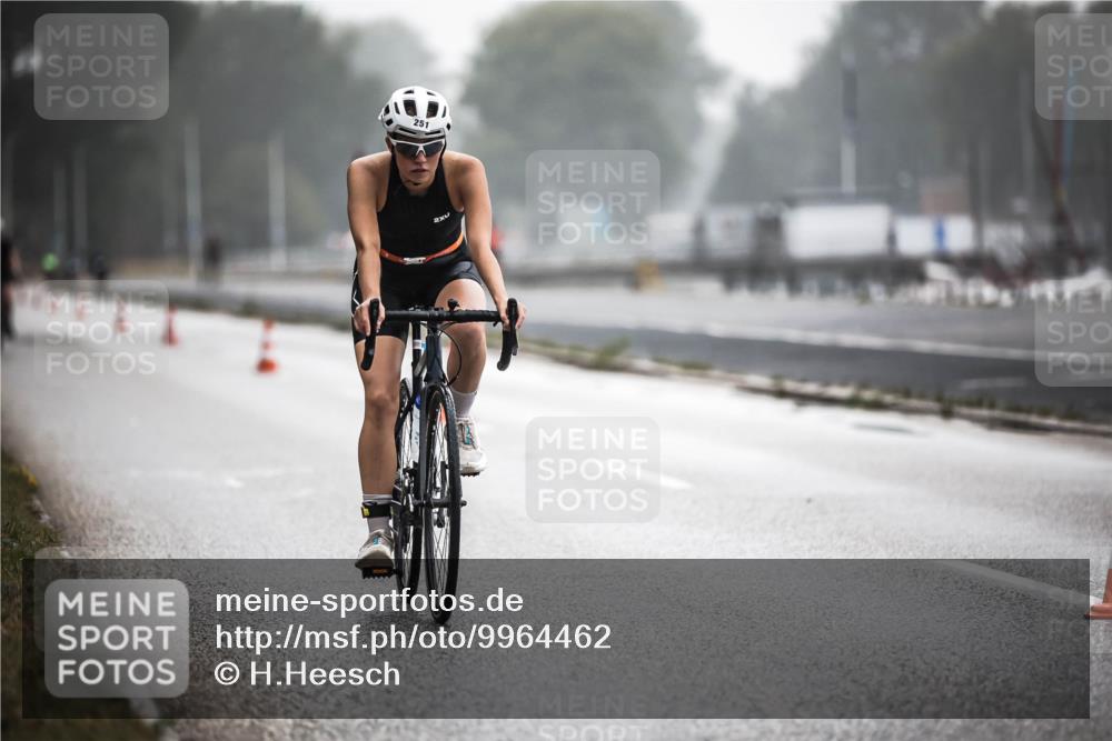 16.08.2026 - KN Förde Triathlon 2026 H.Heesch http://msf.ph/oto/9964462 16.08.2026 09:35:29 Radfahren 112, 123, 131, 172, 251 meine-sportfotos.de
