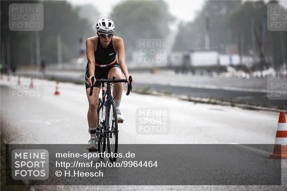 16.08.2026 - KN Förde Triathlon 2026 H.Heesch http://msf.ph/oto/9964464 16.08.2026 09:35:29 Radfahren 112, 123, 131, 172, 251 meine-sportfotos.de