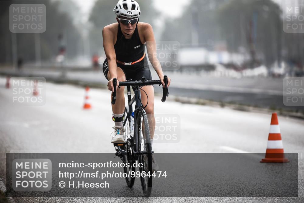 16.08.2026 - KN Förde Triathlon 2026 H.Heesch http://msf.ph/oto/9964474 16.08.2026 09:35:29 Radfahren 112, 123, 131, 172, 251 meine-sportfotos.de