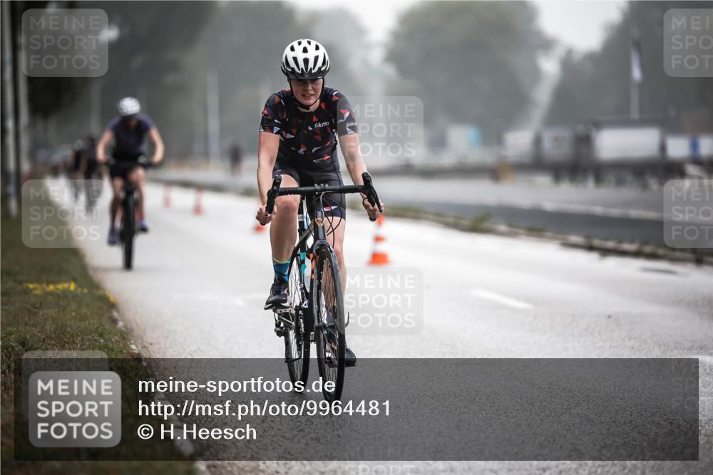 16.08.2026 - KN Förde Triathlon 2026 H.Heesch http://msf.ph/oto/9964481 16.08.2026 09:35:36 Radfahren 172, 246, 252 meine-sportfotos.de
