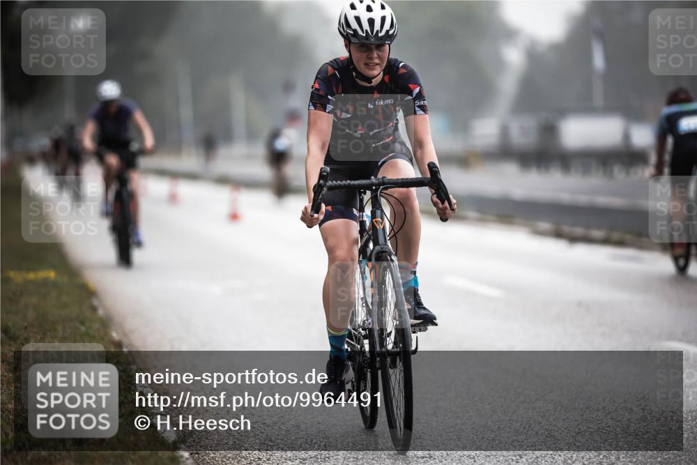 16.08.2026 - KN Förde Triathlon 2026 H.Heesch http://msf.ph/oto/9964491 16.08.2026 09:35:36 Radfahren 172, 246, 252 meine-sportfotos.de