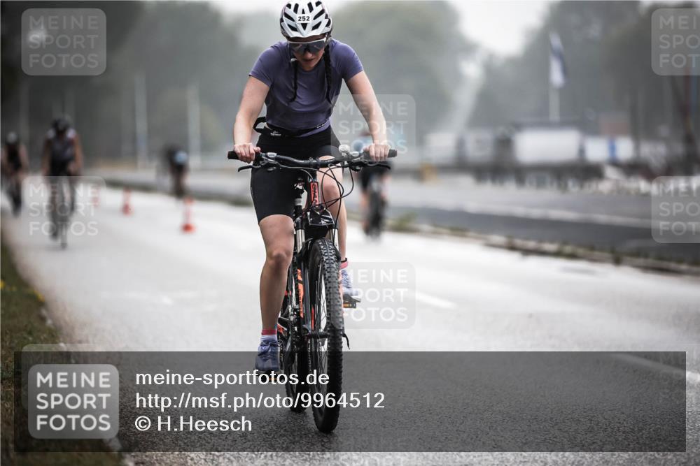 16.08.2026 - KN Förde Triathlon 2026 H.Heesch http://msf.ph/oto/9964512 16.08.2026 09:35:39 Radfahren 135, 246, 252, 263 meine-sportfotos.de
