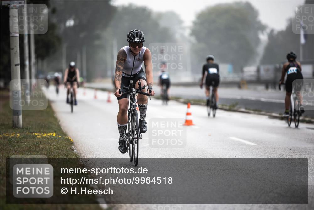 16.08.2026 - KN Förde Triathlon 2026 H.Heesch http://msf.ph/oto/9964518 16.08.2026 09:35:42 Radfahren 135, 238, 252, 259, 263 meine-sportfotos.de