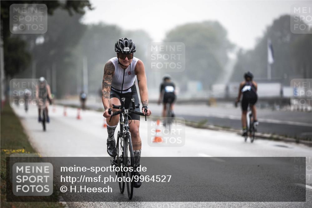 16.08.2026 - KN Förde Triathlon 2026 H.Heesch http://msf.ph/oto/9964527 16.08.2026 09:35:42 Radfahren 135, 238, 252, 259, 263 meine-sportfotos.de