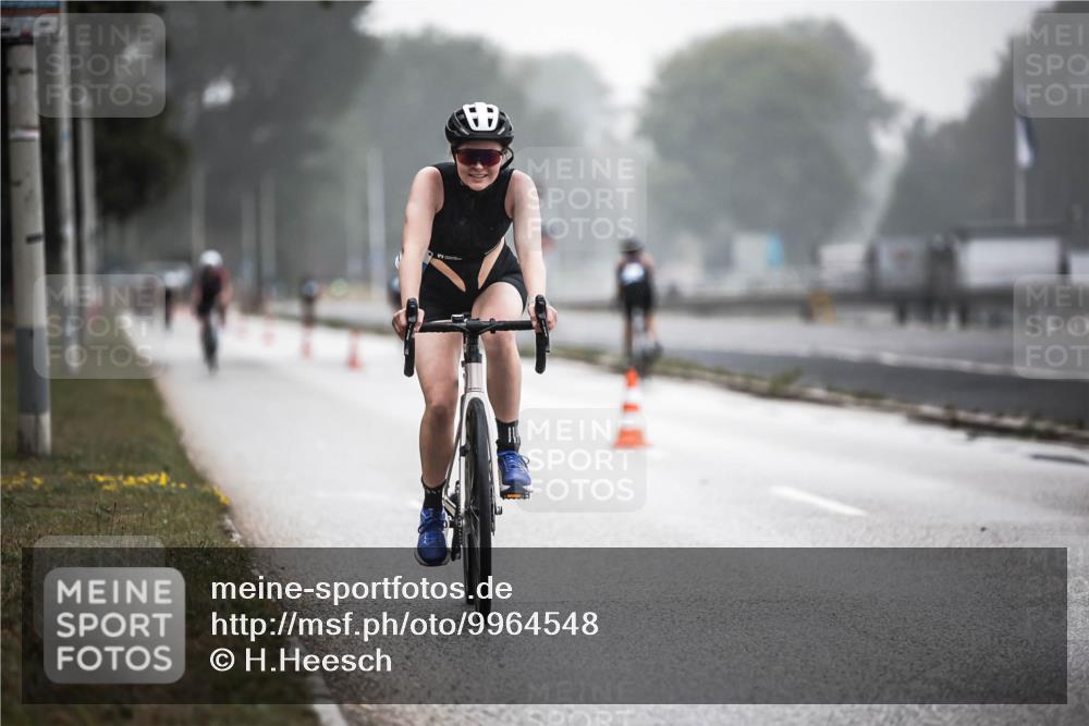 16.08.2026 - KN Förde Triathlon 2026 H.Heesch http://msf.ph/oto/9964548 16.08.2026 09:35:46 Radfahren 238, 259 meine-sportfotos.de