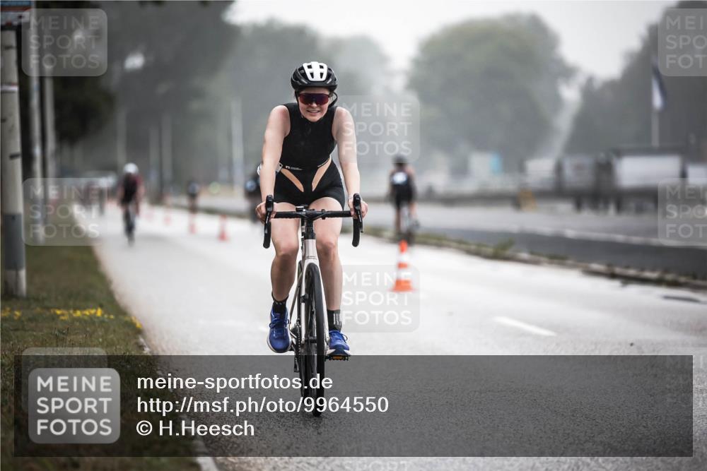 16.08.2026 - KN Förde Triathlon 2026 H.Heesch http://msf.ph/oto/9964550 16.08.2026 09:35:46 Radfahren 238, 259 meine-sportfotos.de