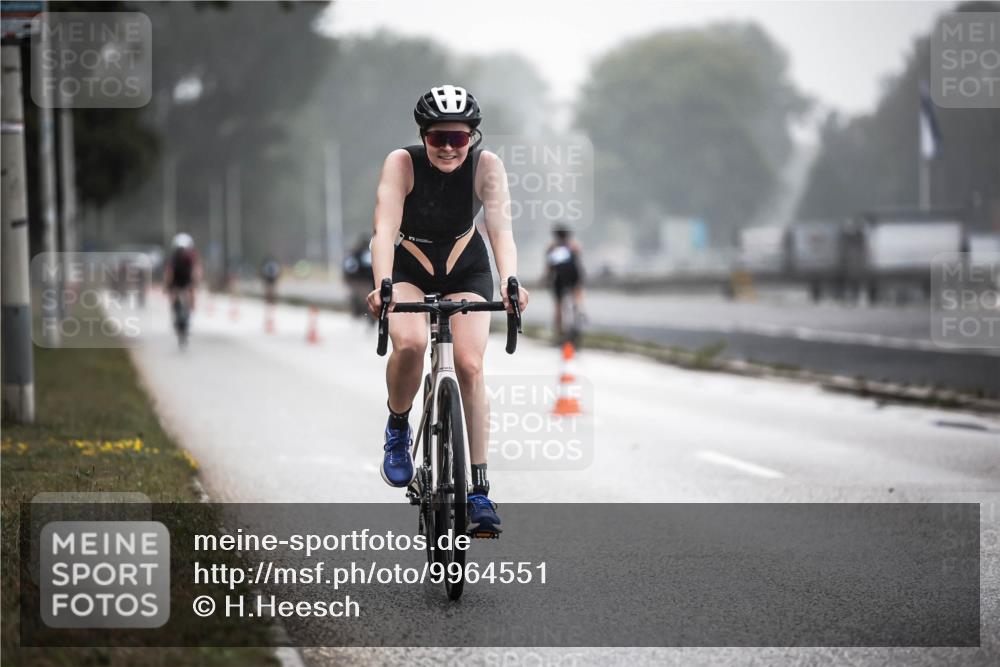16.08.2026 - KN Förde Triathlon 2026 H.Heesch http://msf.ph/oto/9964551 16.08.2026 09:35:46 Radfahren 238, 259 meine-sportfotos.de
