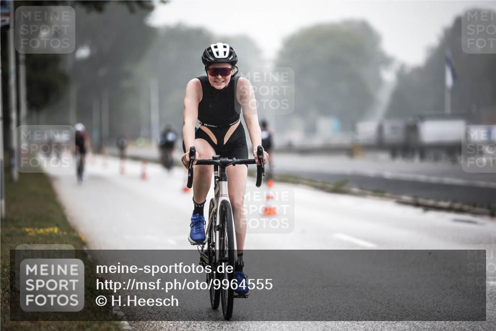 16.08.2026 - KN Förde Triathlon 2026 H.Heesch http://msf.ph/oto/9964555 16.08.2026 09:35:46 Radfahren 238, 259 meine-sportfotos.de