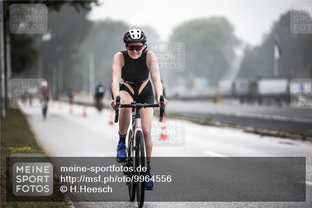 16.08.2026 - KN Förde Triathlon 2026 H.Heesch http://msf.ph/oto/9964556 16.08.2026 09:35:46 Radfahren 238, 259 meine-sportfotos.de