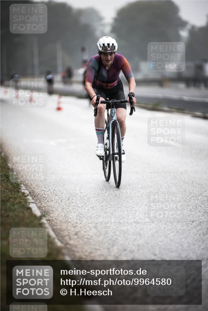 16.08.2026 - KN Förde Triathlon 2026 H.Heesch http://msf.ph/oto/9964580 16.08.2026 09:35:53 Radfahren 189, 195, 225, 254 meine-sportfotos.de