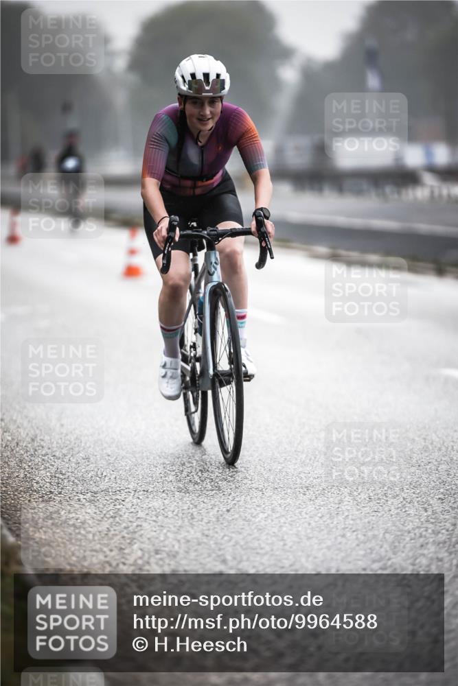 16.08.2026 - KN Förde Triathlon 2026 H.Heesch http://msf.ph/oto/9964588 16.08.2026 09:35:53 Radfahren 189, 195, 225, 254 meine-sportfotos.de