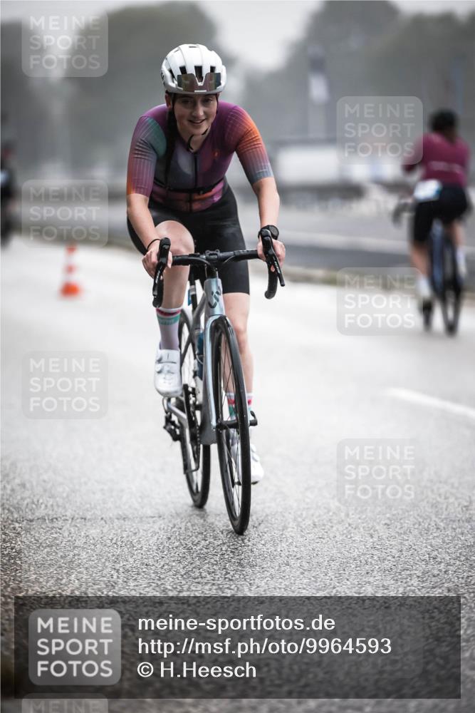 16.08.2026 - KN Förde Triathlon 2026 H.Heesch http://msf.ph/oto/9964593 16.08.2026 09:35:53 Radfahren 189, 195, 225, 254 meine-sportfotos.de
