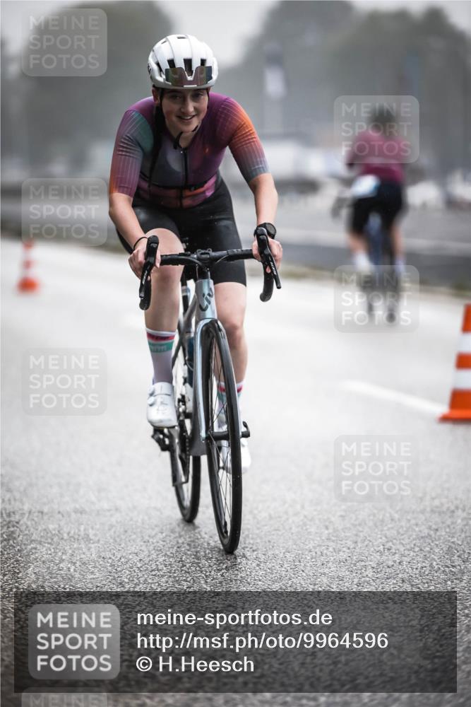 16.08.2026 - KN Förde Triathlon 2026 H.Heesch http://msf.ph/oto/9964596 16.08.2026 09:35:53 Radfahren 189, 195, 225, 254 meine-sportfotos.de