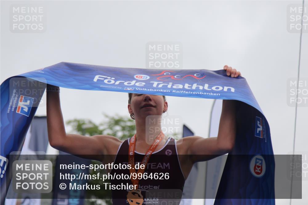 16.08.2026 - KN Förde Triathlon 2026 Markus Tischler http://msf.ph/oto/9964626 16.08.2026 10:07:10 Ziel  meine-sportfotos.de