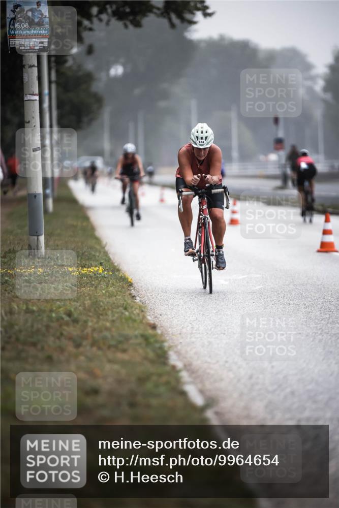 16.08.2026 - KN Förde Triathlon 2026 H.Heesch http://msf.ph/oto/9964654 16.08.2026 09:36:07 Radfahren 109, 124, 150, 156, 164, 166, 178, 187, 192, 243, 261 meine-sportfotos.de