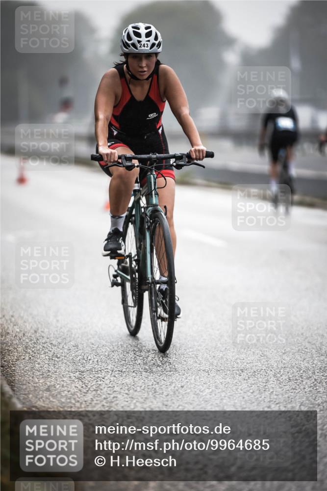 16.08.2026 - KN Förde Triathlon 2026 H.Heesch http://msf.ph/oto/9964685 16.08.2026 09:36:12 Radfahren 109, 138, 156, 186, 243 meine-sportfotos.de