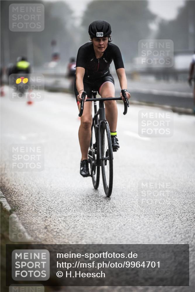 16.08.2026 - KN Förde Triathlon 2026 H.Heesch http://msf.ph/oto/9964701 16.08.2026 09:36:20 Radfahren 170, 174, 183 meine-sportfotos.de