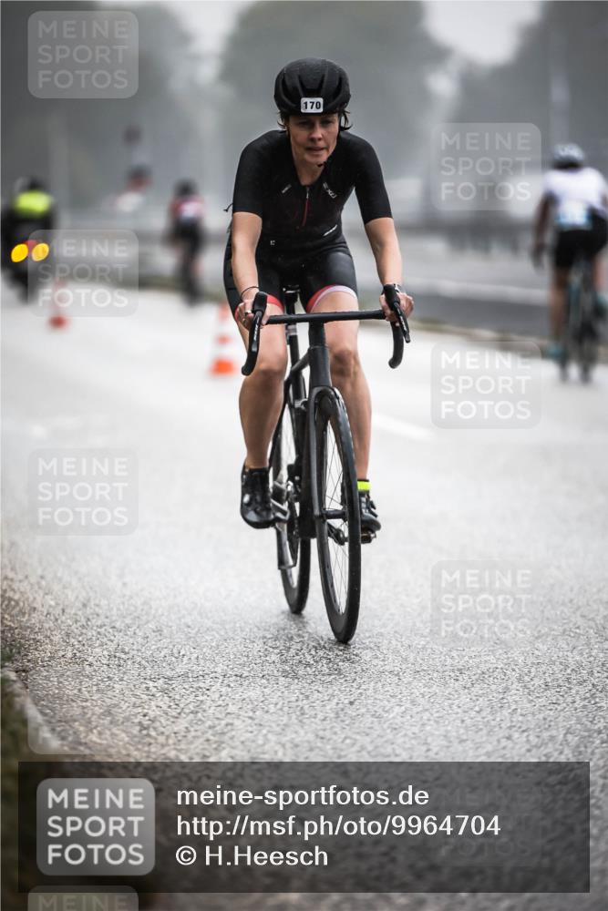 16.08.2026 - KN Förde Triathlon 2026 H.Heesch http://msf.ph/oto/9964704 16.08.2026 09:36:20 Radfahren 170, 174, 183 meine-sportfotos.de